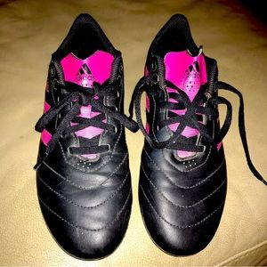 4/20$💚Adidas Soccer shoes Girly